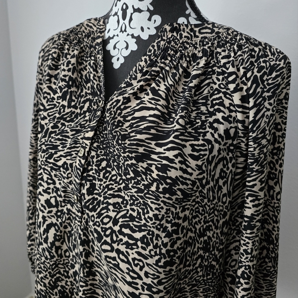 Dana Buchman Animal Print Blouse Size M - Picture 3 of 12